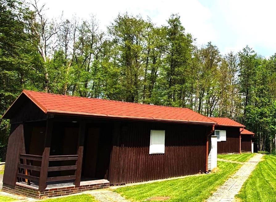 Hotel Rekreacni Areal Prihrazy à Zdar  Extérieur photo