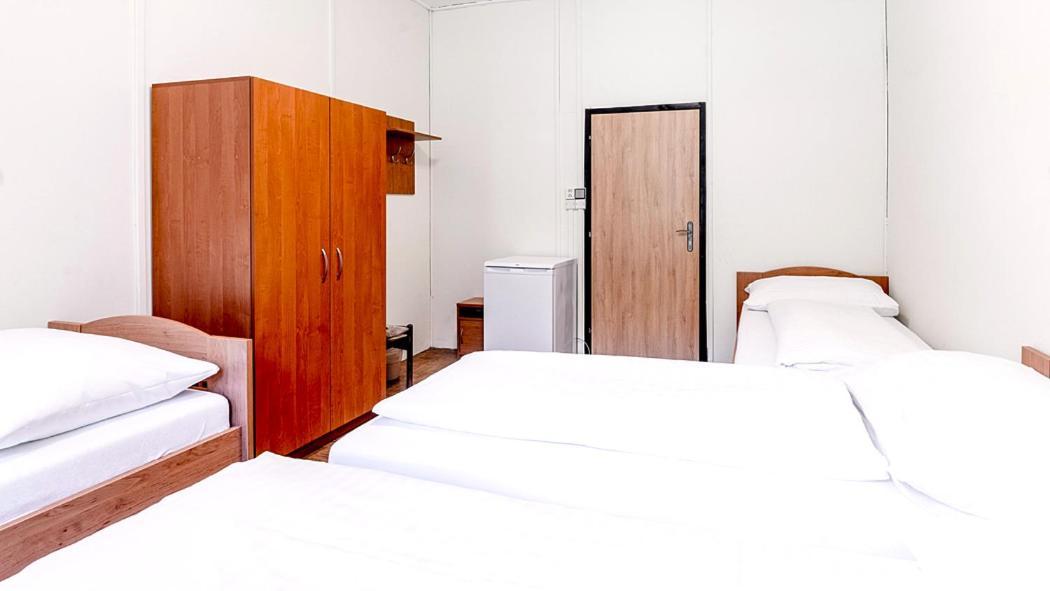 Hotel Rekreacni Areal Prihrazy à Zdar  Extérieur photo